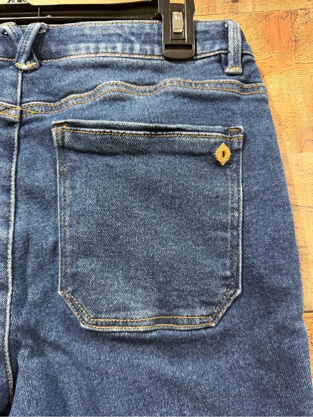 Democracy AbTechnology High Rise Jeans With Slimming Abdominal Panel Size 4